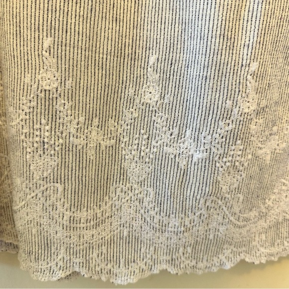 Old Navy Relaxed Fit White & Light Blue Striped Dress with Embroidered Detail - Picture 4 of 7